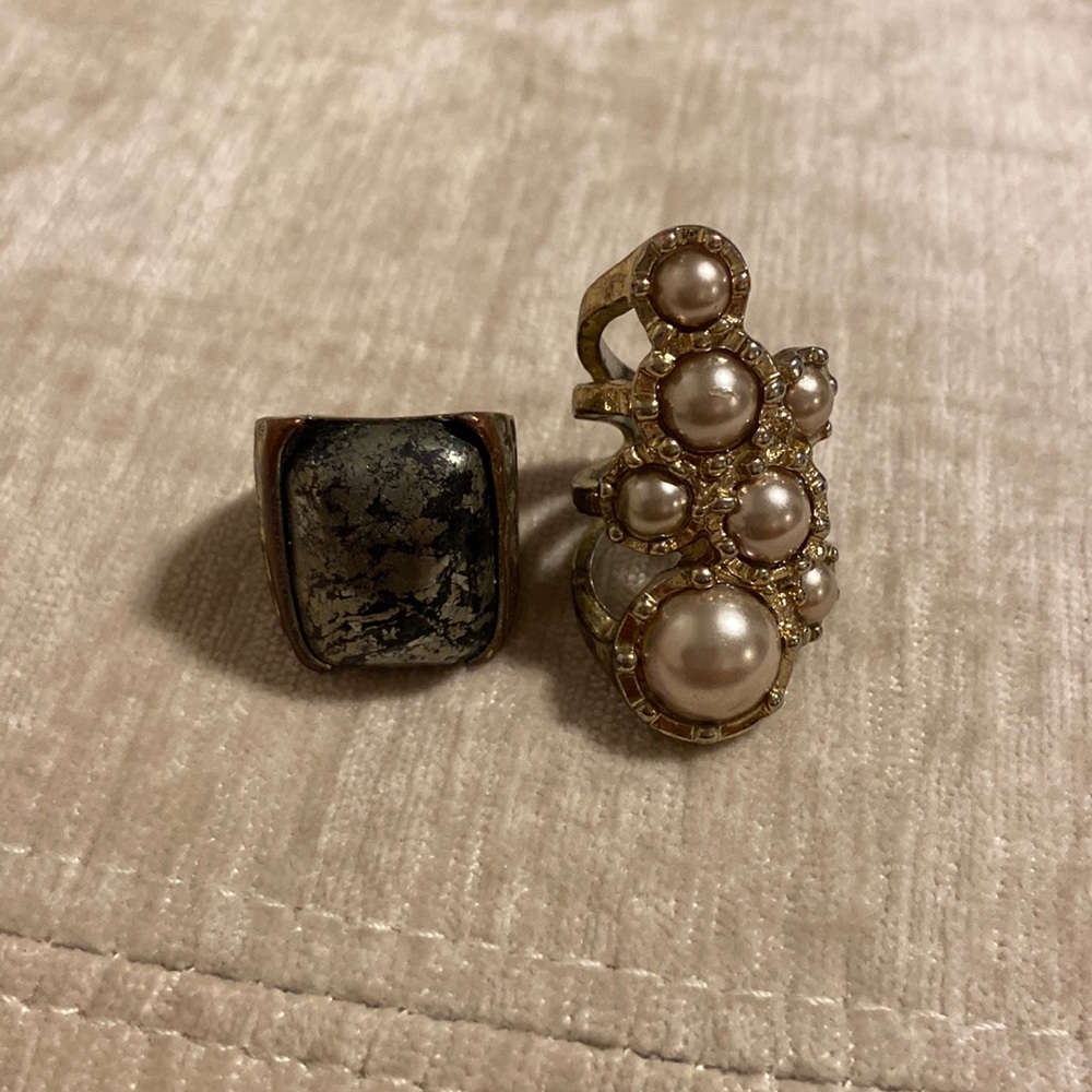 2 gold tone rings